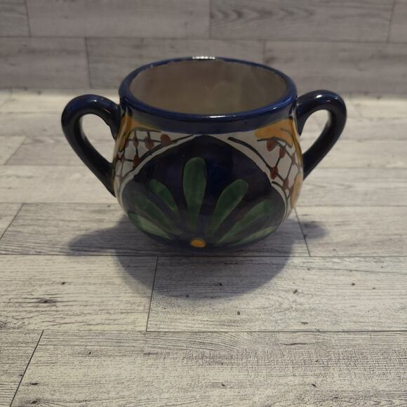 Lidded Talavera Mexico Terracotta Hand Painted Bowl With Handles - Picture 6 of 15